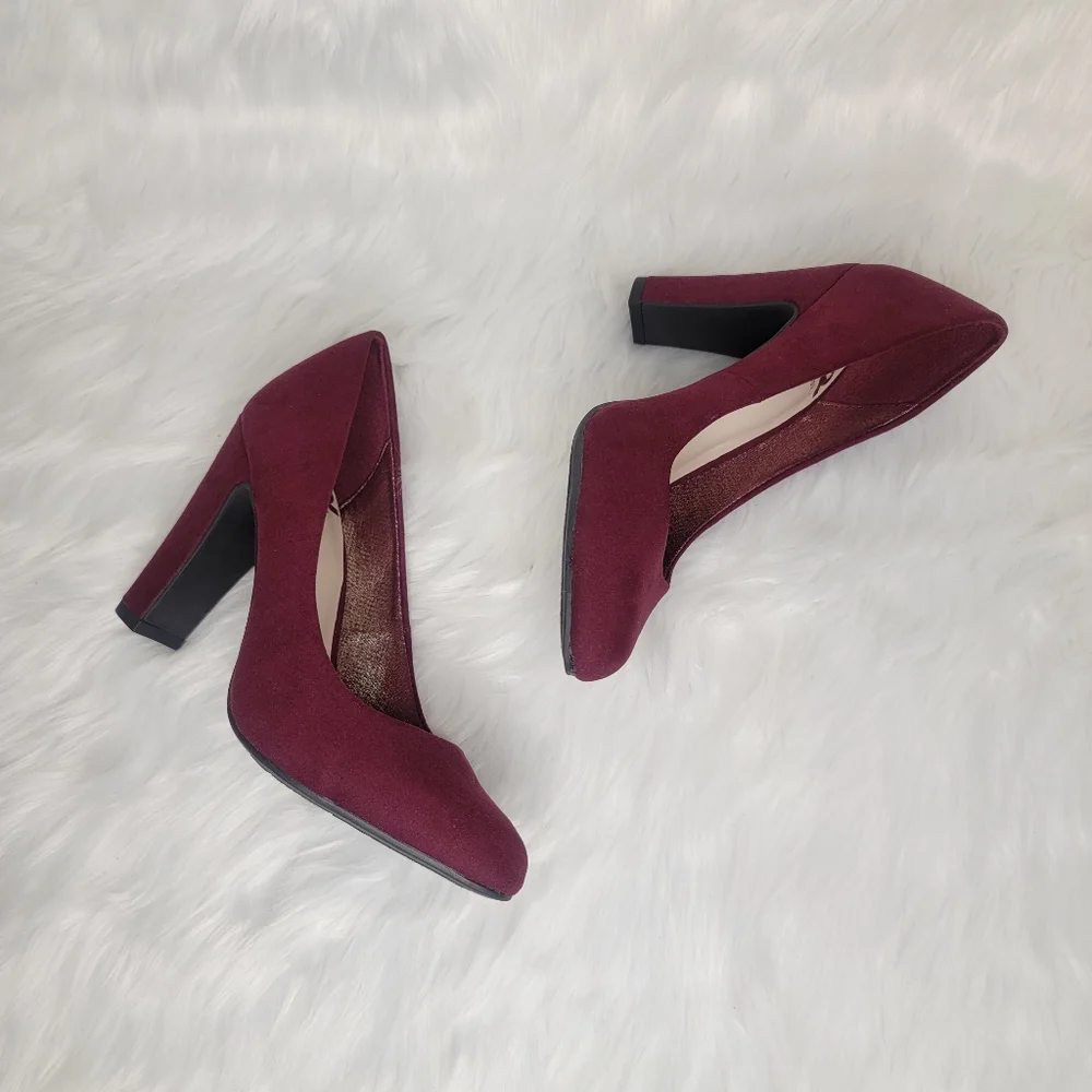 Fergalicious by Fergie burgundy suede heels. - Picture 5 of 8